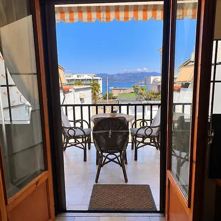 Elena's Seaside Escape Apartamento Kamena Vourla