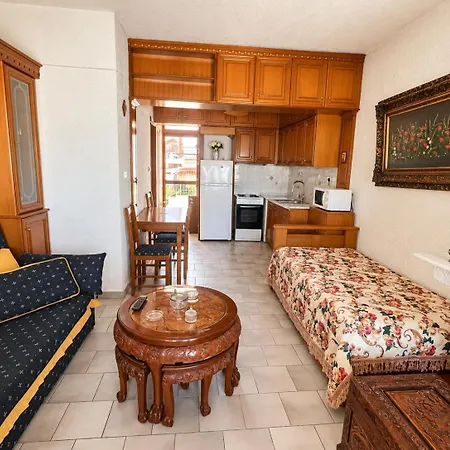 Elena's Seaside Escape Kamena Vourla